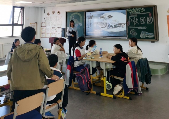 三河市燕橋?qū)W校小學(xué)3至6年級中秋節(jié)活動(dòng)：月亮上枝頭，街星映滿天