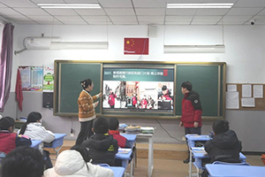 北京市海淀區(qū)崛起實驗學(xué)校開學(xué)第一課！熱辣滾燙新學(xué)期，飛馳人生向未來