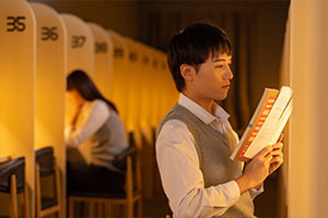 北京新府學(xué)外國(guó)語(yǔ)學(xué)校(國(guó)內(nèi)班)學(xué)費(fèi)收取標(biāo)準(zhǔn)一覽?。?024-2025年版）