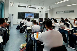 北京懷柔索蘭諾中學2024-2025學年度第一學期第2周升旗儀式！