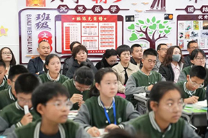 張家口未來學(xué)校初中部成功舉辦“家長(zhǎng)進(jìn)校園”活動(dòng)！