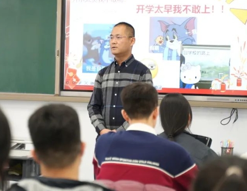 張家口未來(lái)學(xué)校高中部召開(kāi)2024-2025學(xué)年第二學(xué)期第一次班會(huì)！