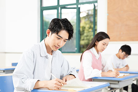 護理學在職研究生畢業(yè)待遇